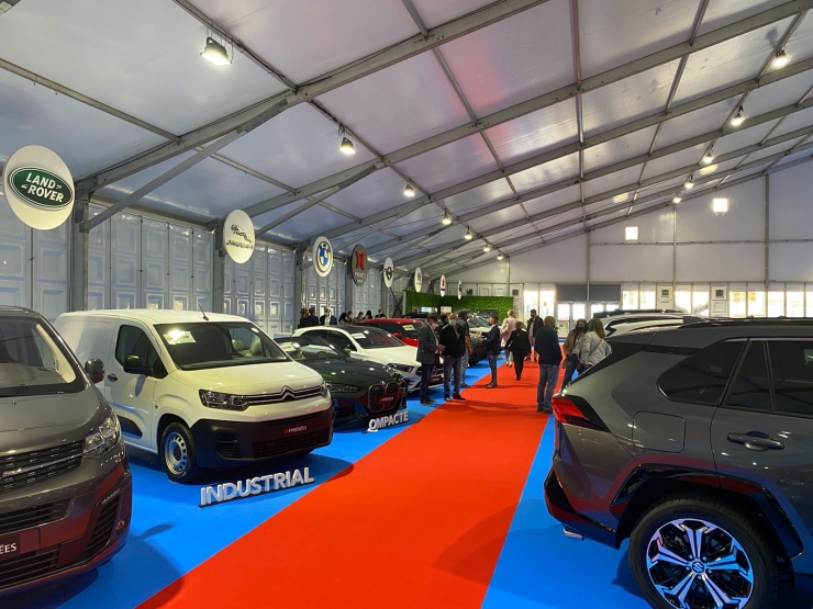 Vehicles de Pyrénées Motors exposats a la Fira d'Andorra la Vella.